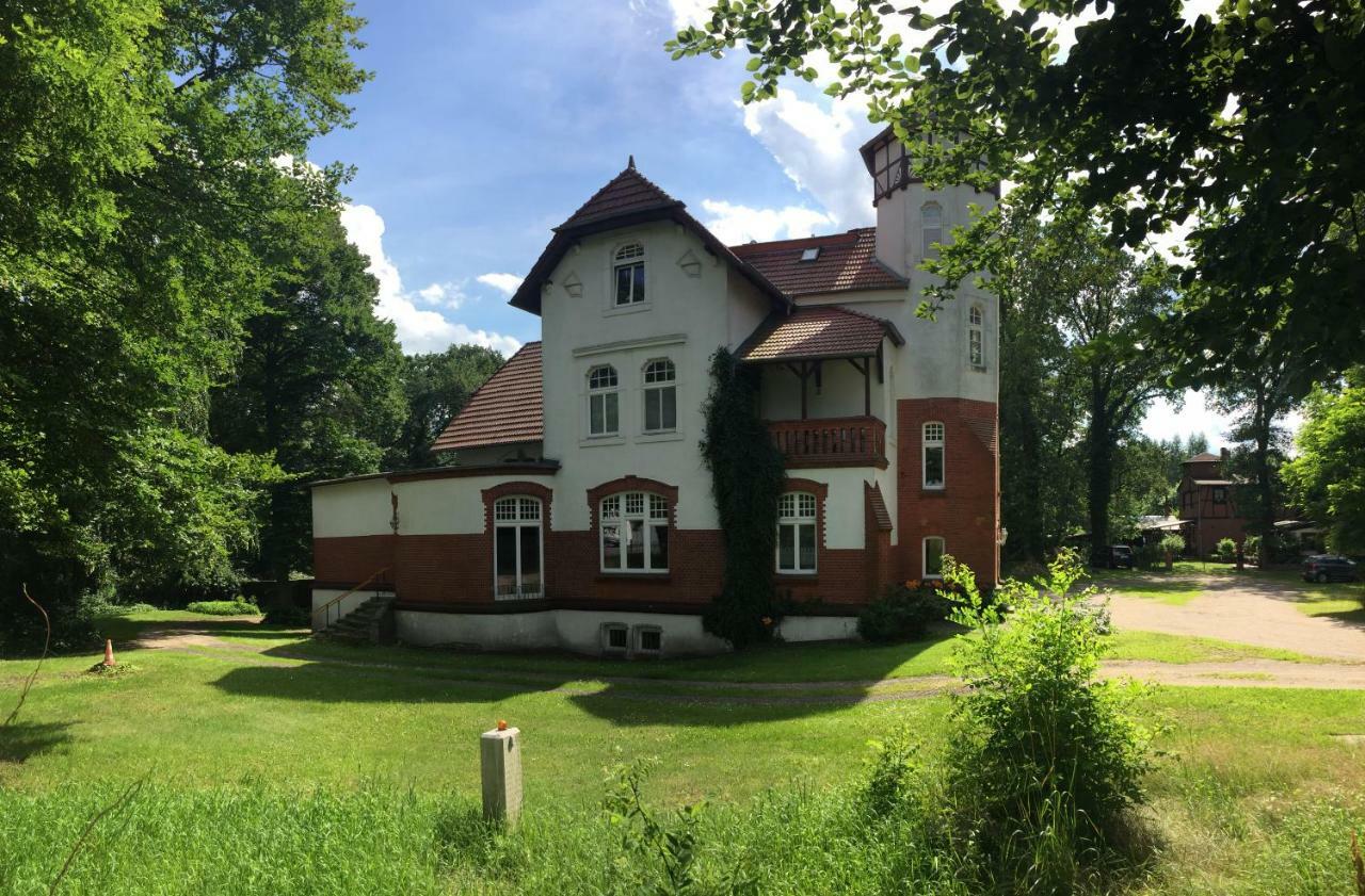 Villa Blumenthal Ludwigslust Buitenkant foto